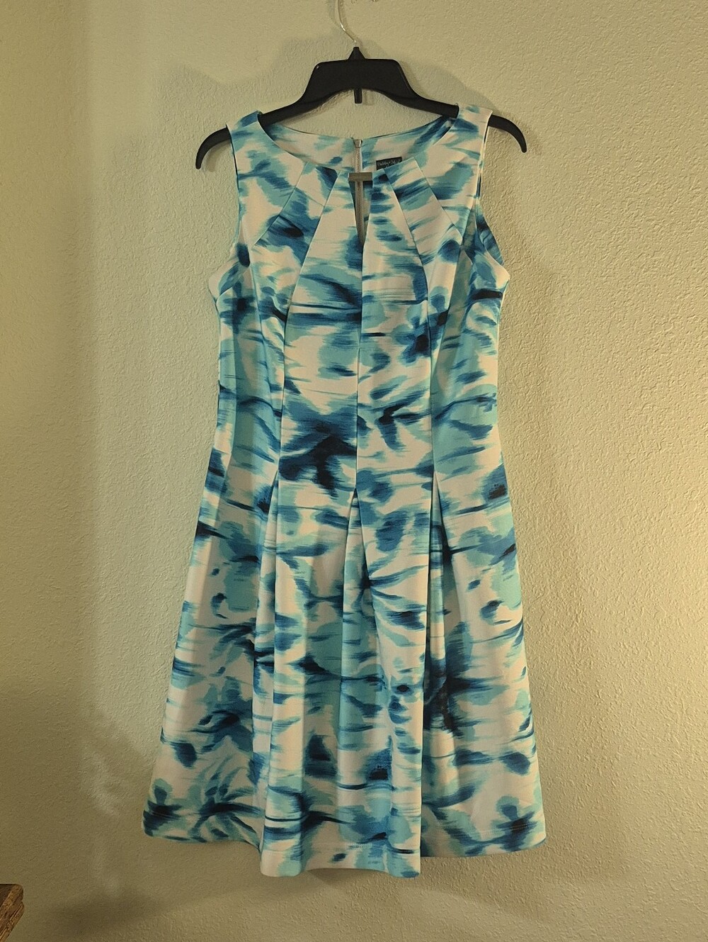 Emily Rose Aqua and White Sleeveless Pleated Midi Dress
